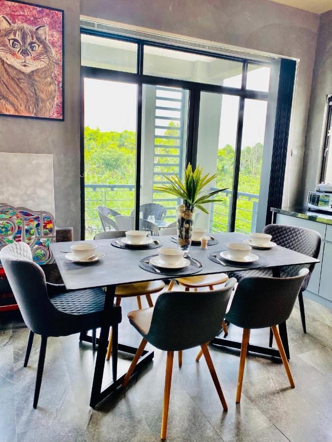 Faizal Madhi Homestay Kuching Ngoại thất bức ảnh